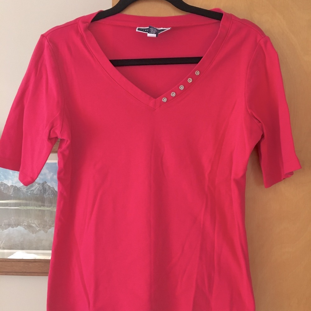 Karen Scott V-Neck Short Sleeve Top - size M